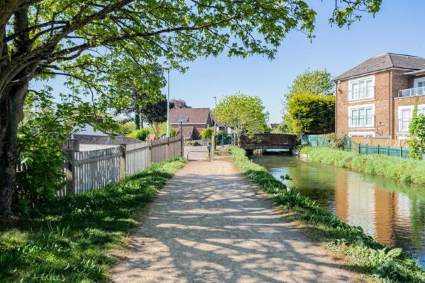 Kingfisher Close, Broxbourne