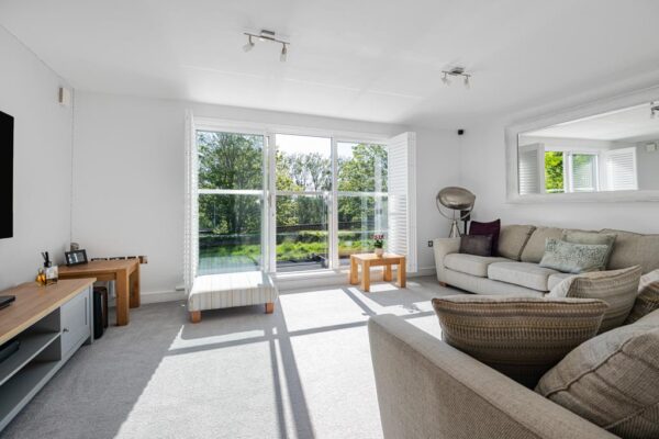Kingfisher Close, Broxbourne