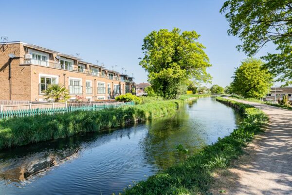 Kingfisher Close, Broxbourne