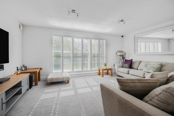 Kingfisher Close, Broxbourne