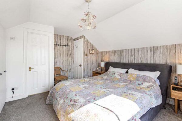 Crouchfield, Chapmore End, Ware