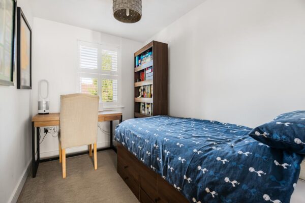 Kingfisher Close, Broxbourne