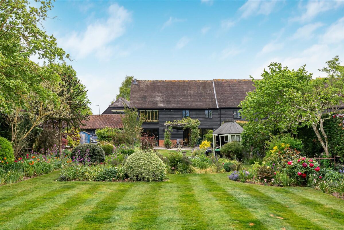 London Road, Hertford, SG13