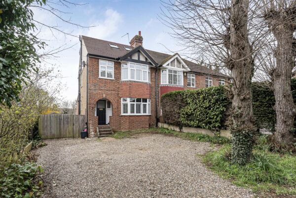 Watton Road, Ware, SG12