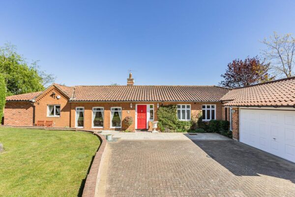 Widbury Hill, Ware, SG12