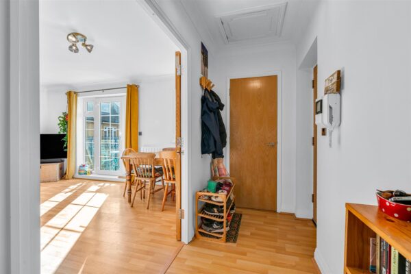 Newland Gardens, Hertford, SG13