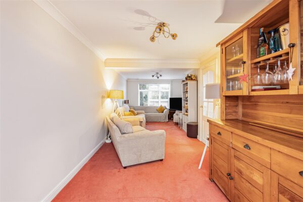 Turners Close, Bramfield, SG14