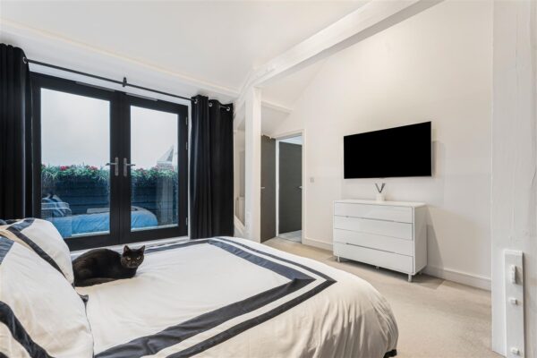 Watton Road, Ware, SG12