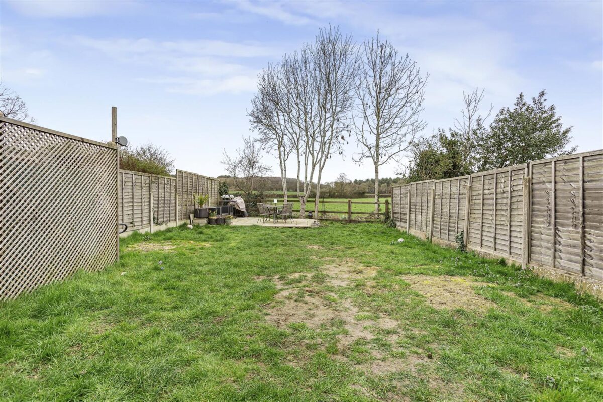 Turners Close, Bramfield, SG14