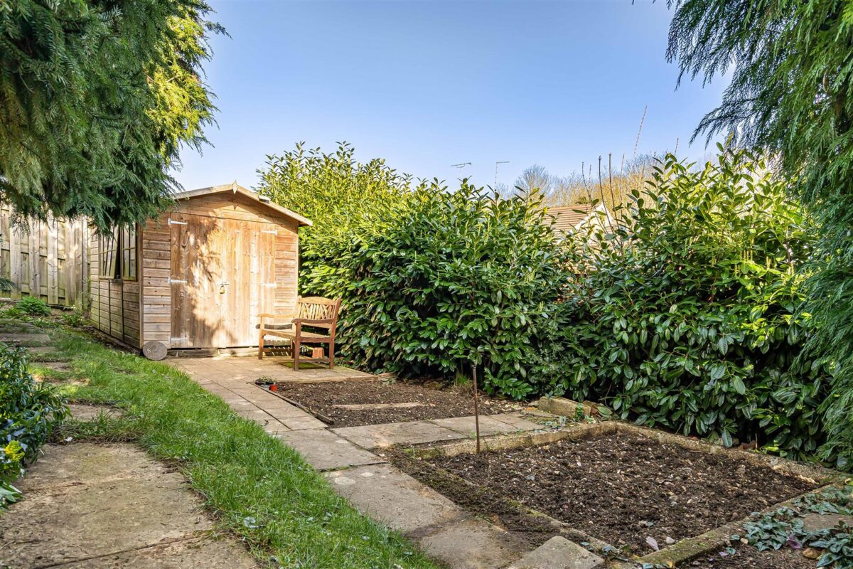 Rivershill, Watton At Stone, SG14