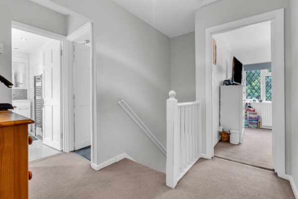Thele Avenue, Stanstead Abbotts, SG12