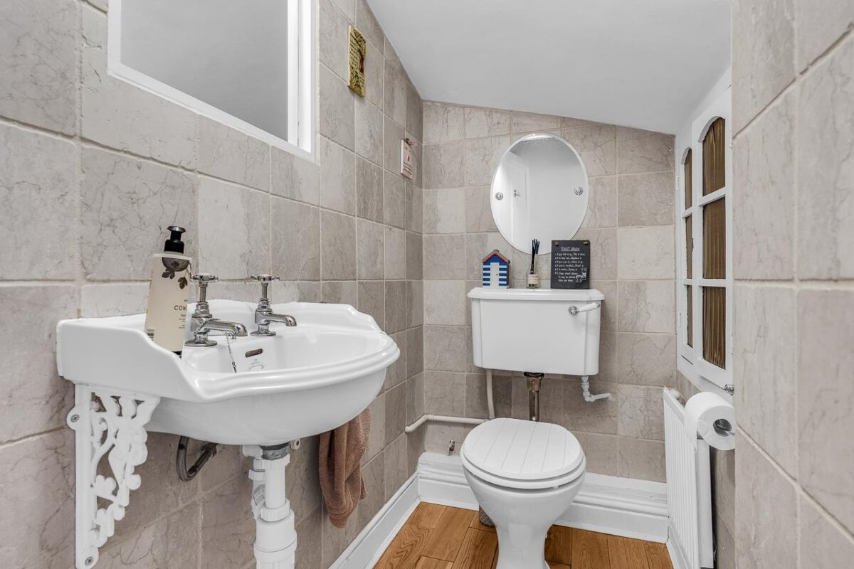 Great Amwell, Ware, SG12
