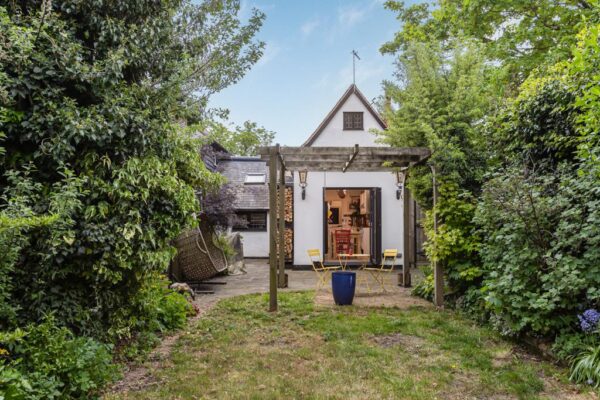 High Street, Hunsdon, SG12