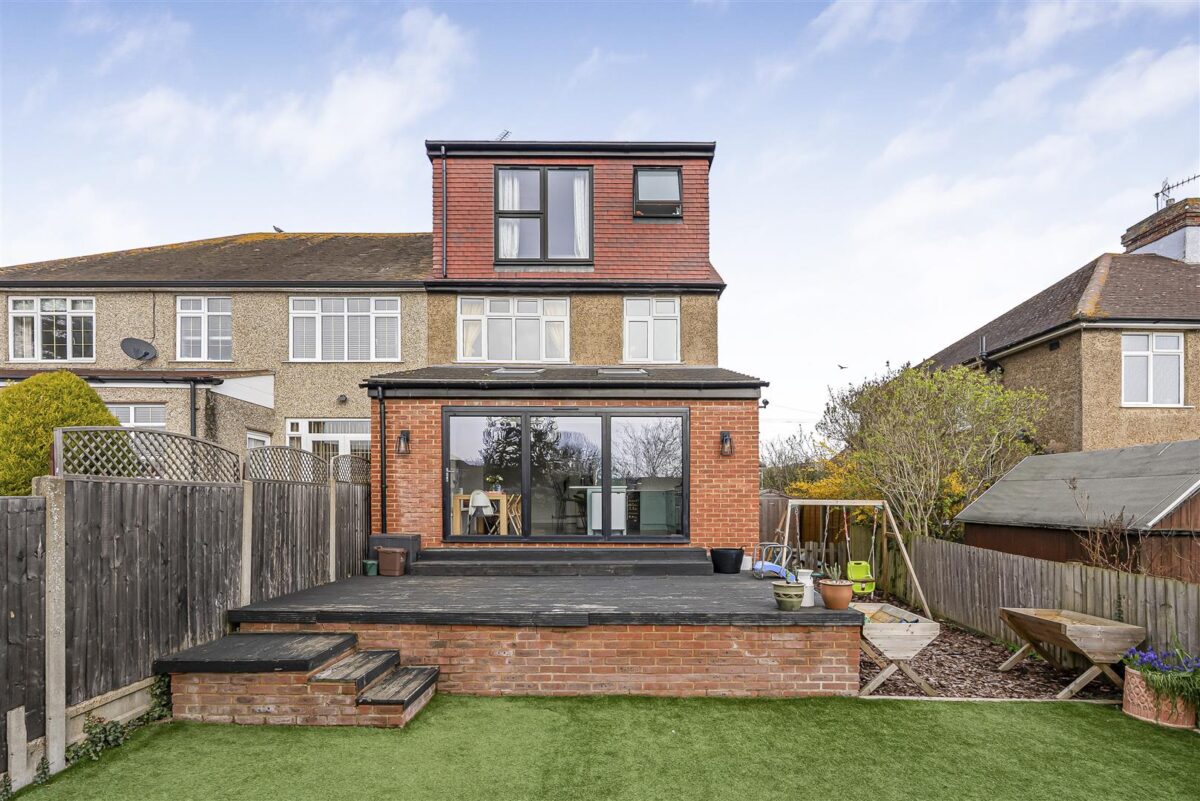 Watton Road, Ware, SG12