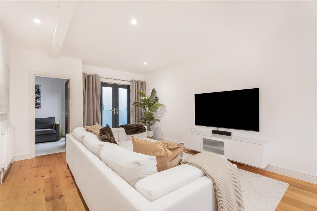 Watton Road, Ware, SG12