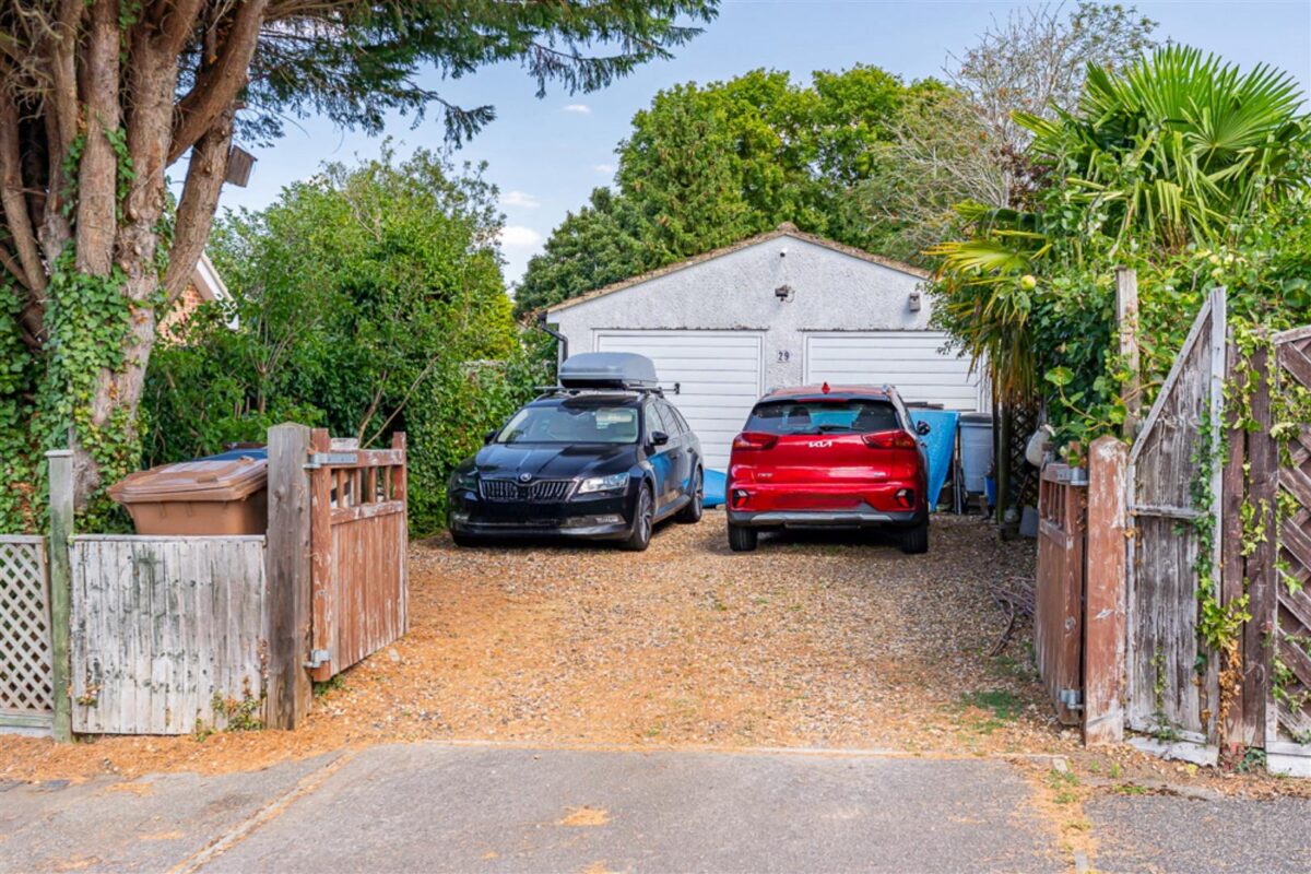 Benningfield Road, Widford, SG12