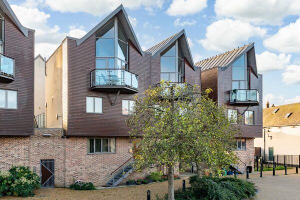 Maidenhead Street, Hertford, SG14