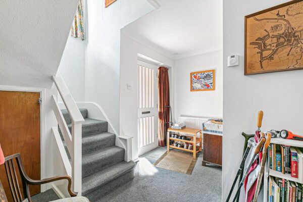 Valley Close, Hertford, SG13