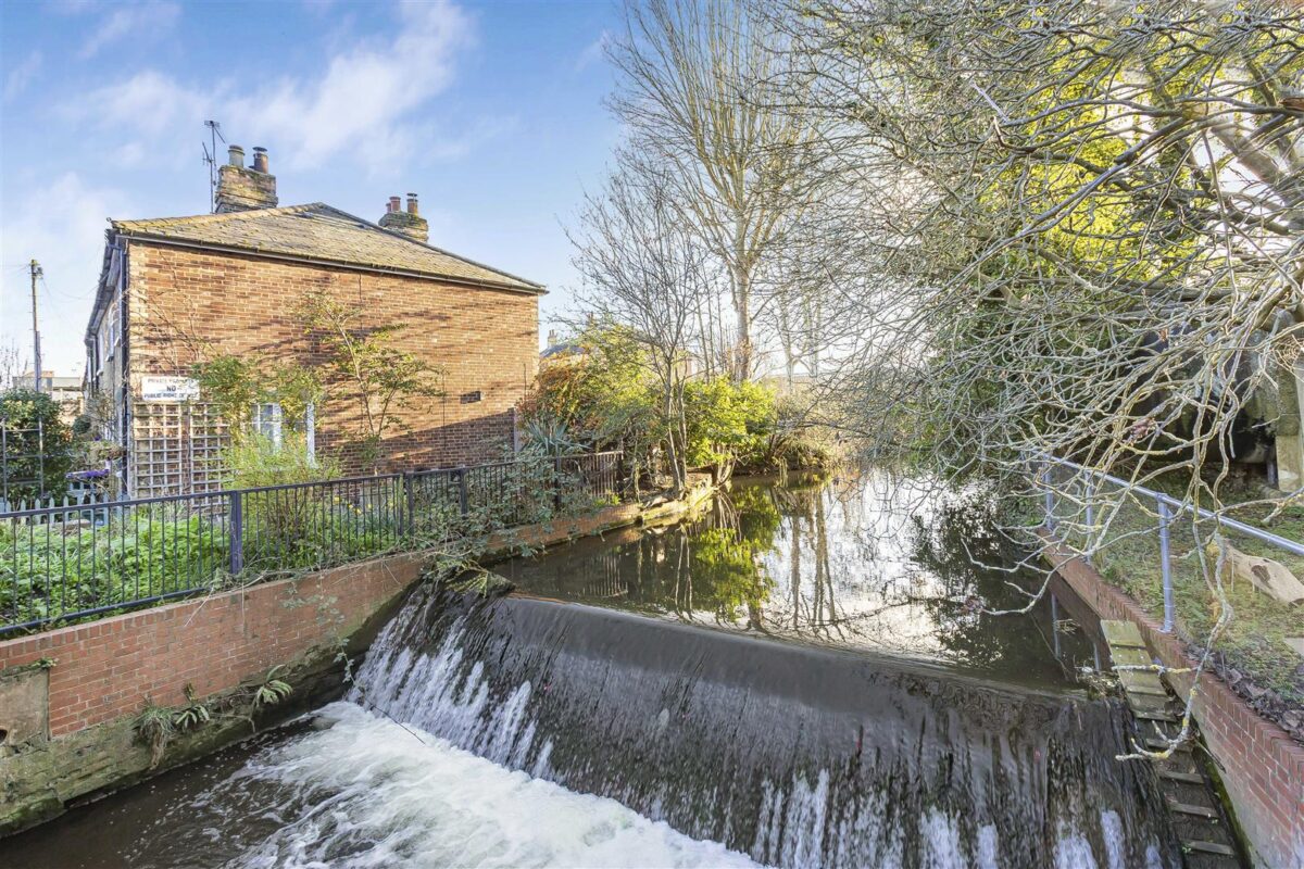 Thornton Street, Hertford, SG14