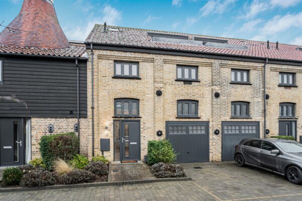 Watton Road, Ware, SG12