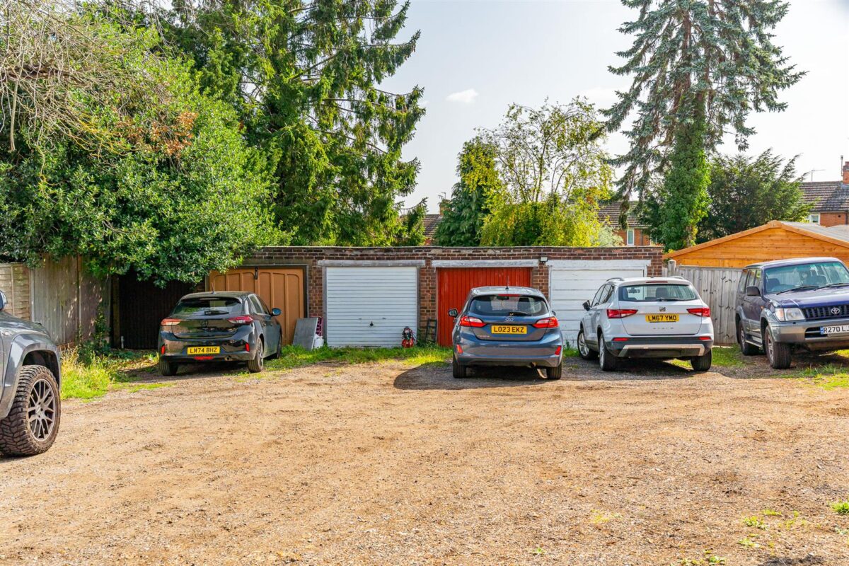 Bengeo Street, Hertford, SG14