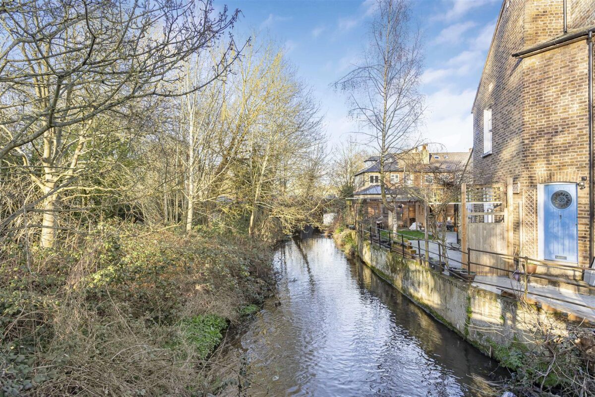 Thornton Street, Hertford, SG14