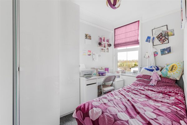 Musley Hill, Ware, SG12
