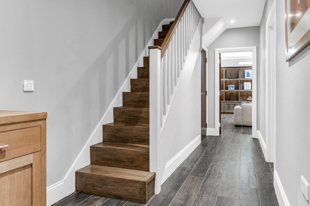 White Horse Close, Hertingfordbury, SG14