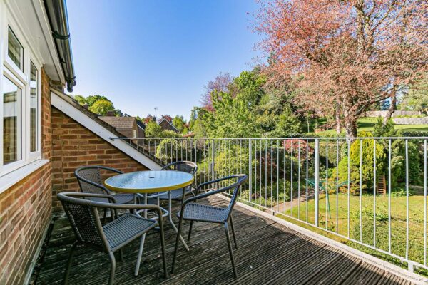 Valley Close, Hertford, SG13