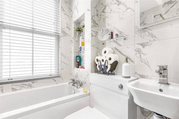 Musley Hill, Ware, SG12