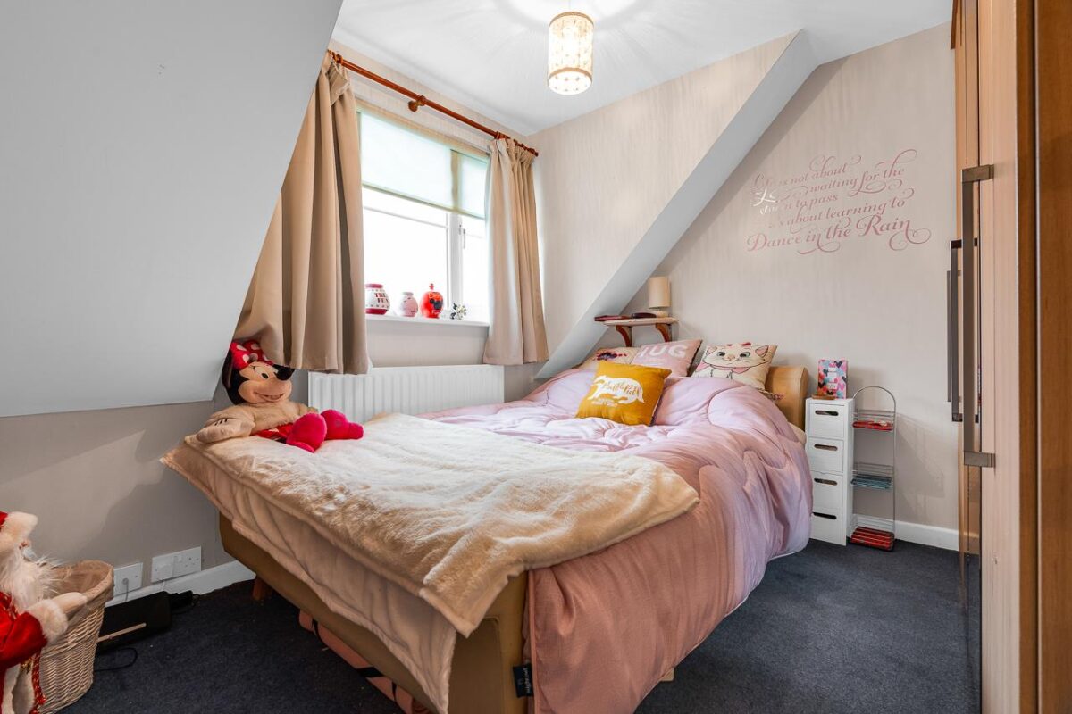Portland Place, Hertford Heath, SG13