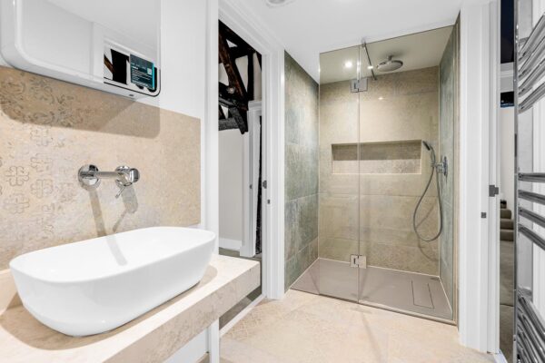 Cowbridge, Hertford, SG14