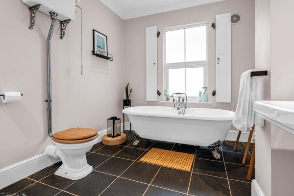 Garland Road, Ware, SG12