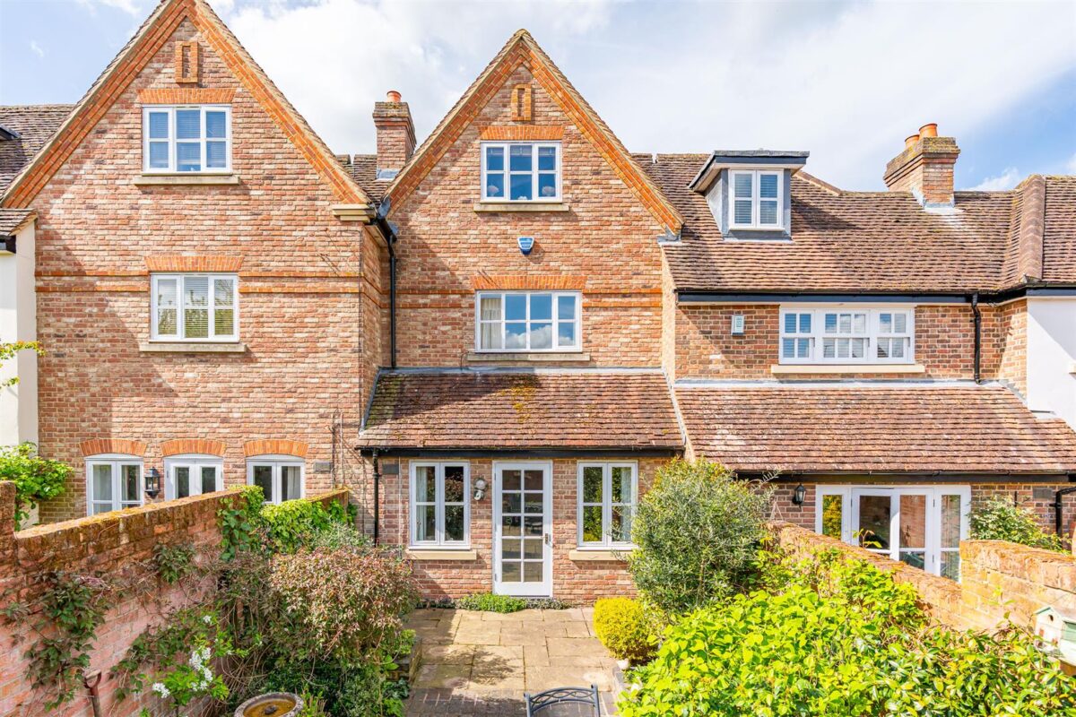 Brewhouse Lane, Hertford, SG14