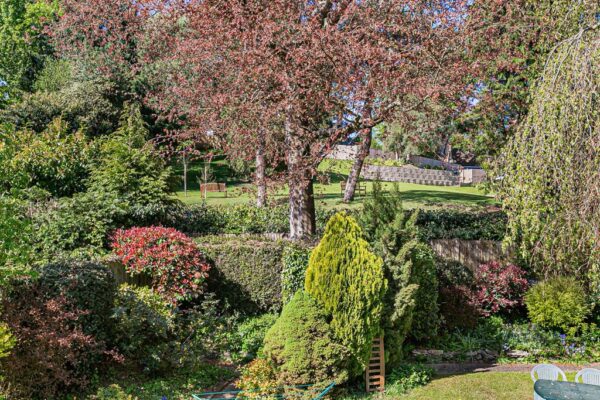 Valley Close, Hertford, SG13