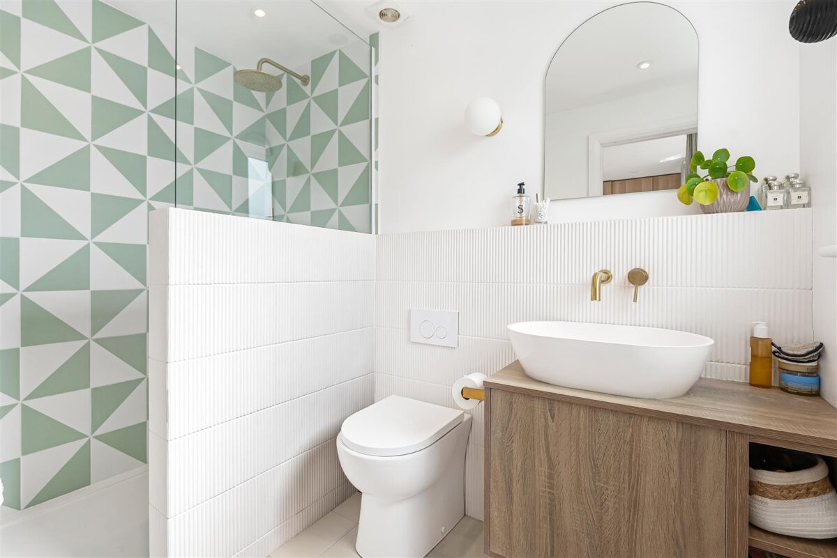 Watton Road, Ware, SG12