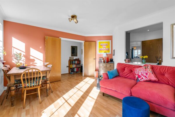 Newland Gardens, Hertford, SG13