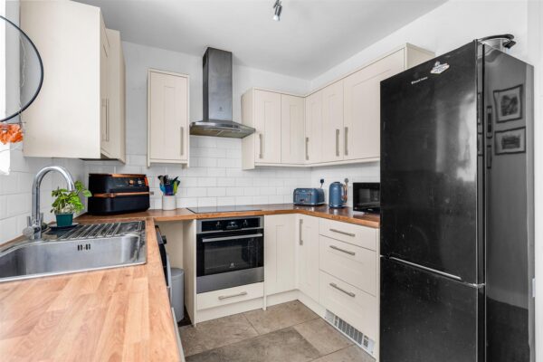 Bengeo Street, Hertford, SG14