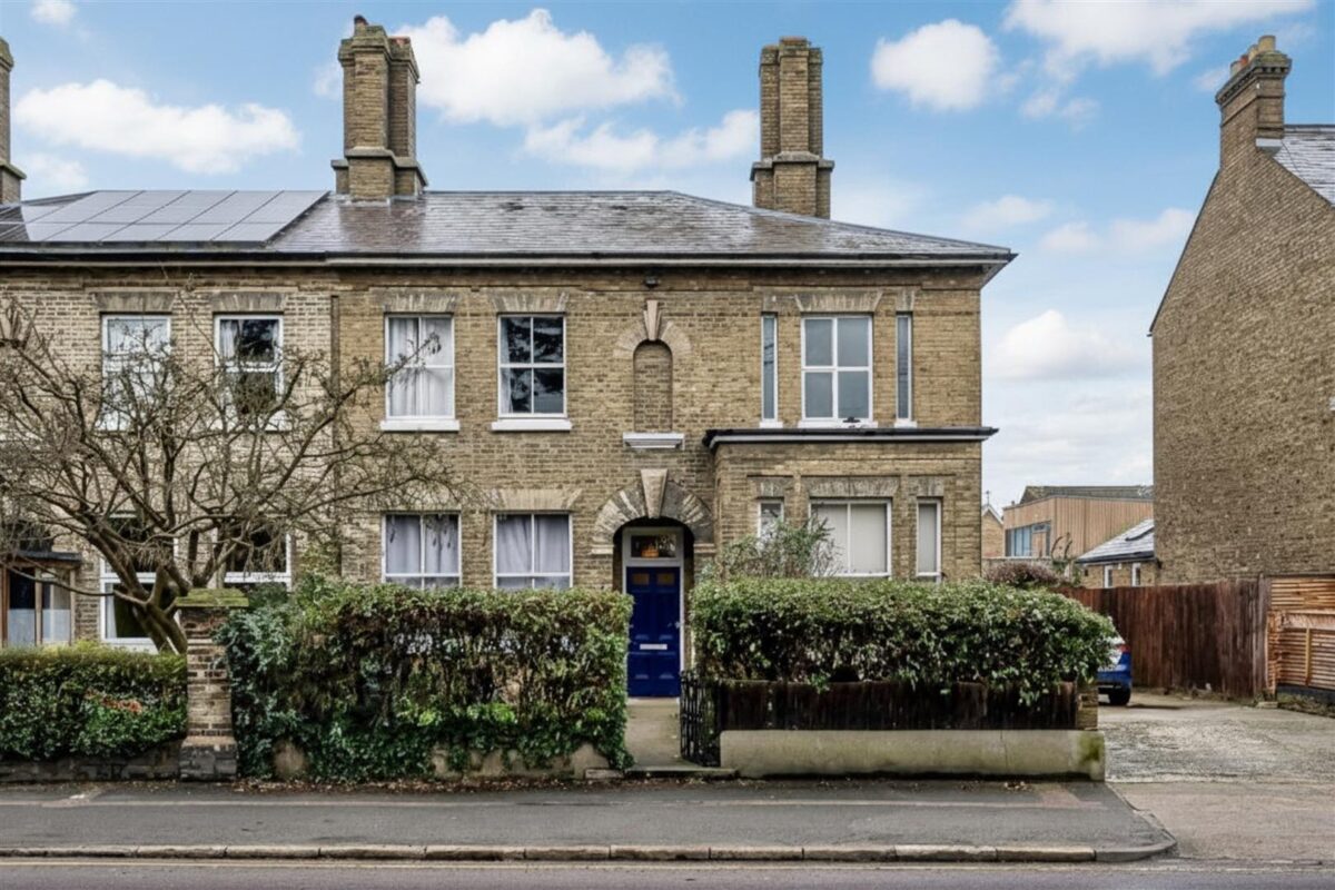Ware Road, Hertford, SG13