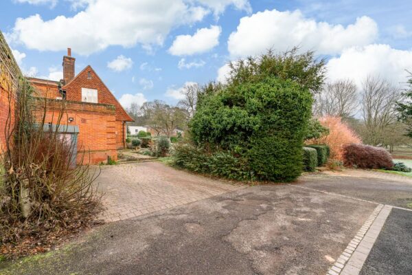 Goldings Lane, Waterford, SG14