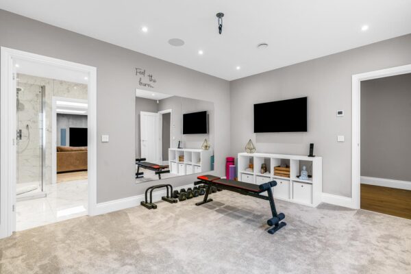 White Horse Close, Hertingfordbury, SG14