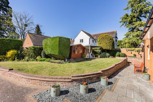 Widbury Hill, Ware, SG12