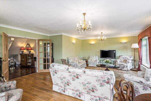 Myddleton Road, Ware, SG12