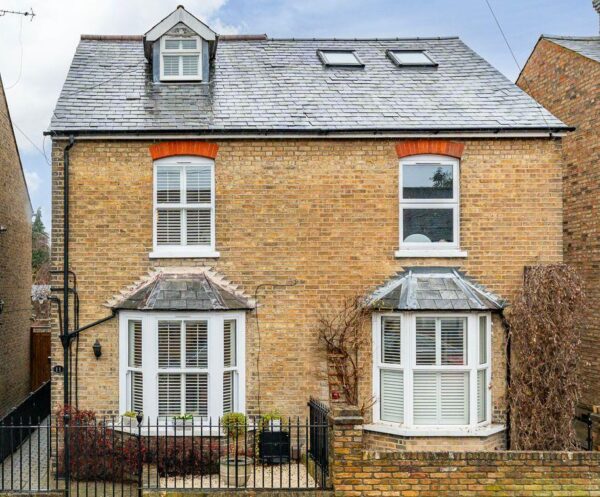 Garland Road, Ware, SG12