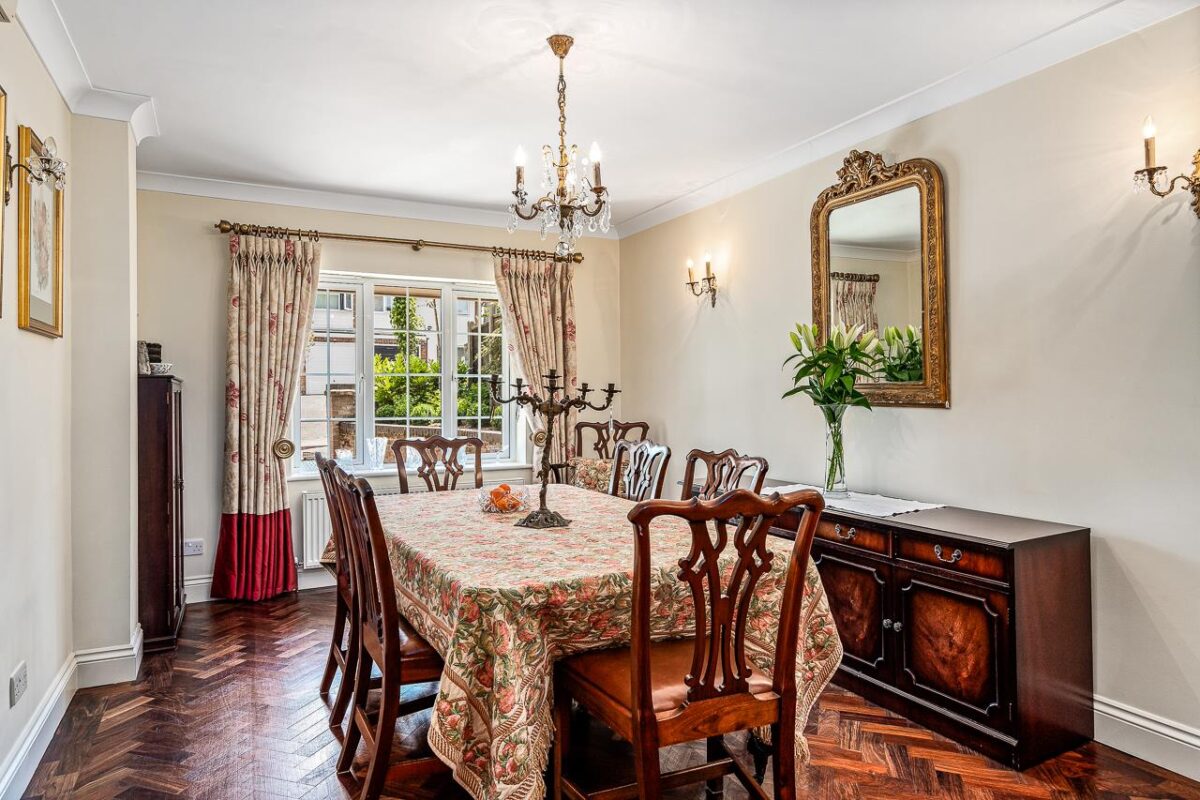 Myddleton Road, Ware, SG12