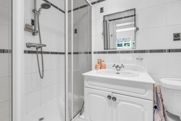 Great Amwell, Ware, SG12