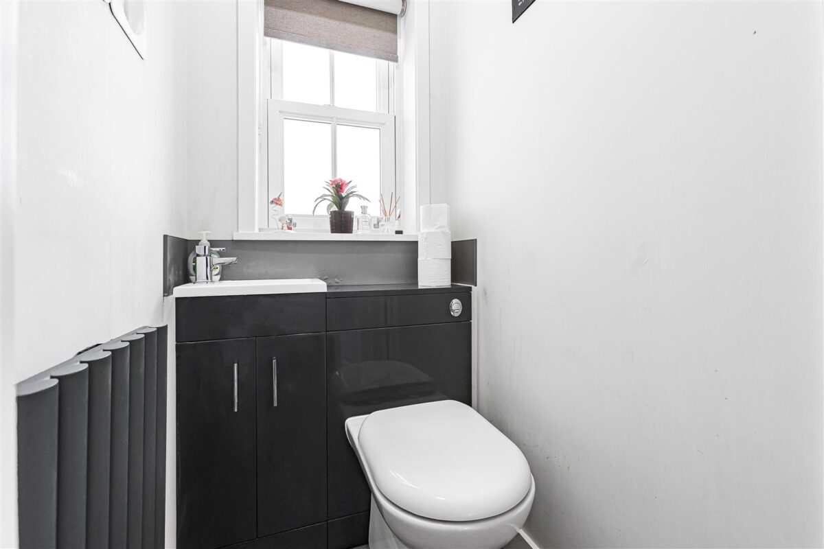 Musley Hill, Ware, SG12