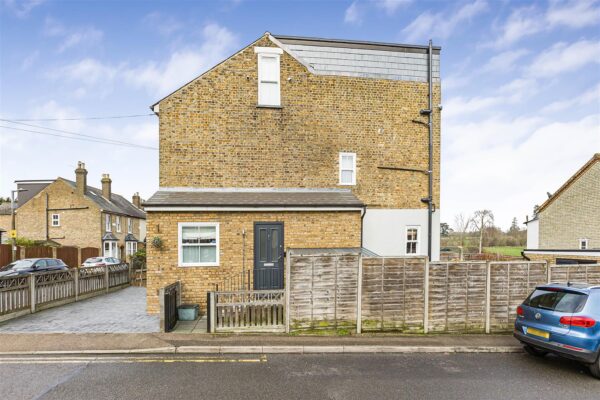 Musley Hill, Ware, SG12