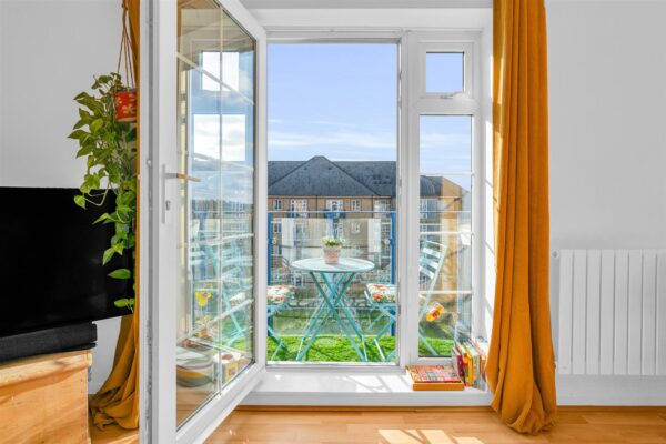Newland Gardens, Hertford, SG13