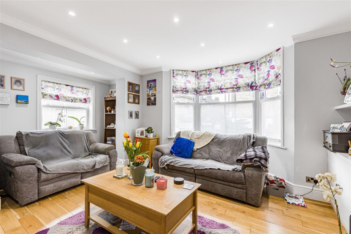 Musley Hill, Ware, SG12